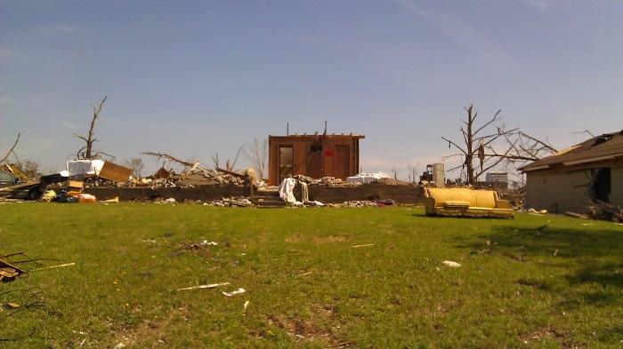 IMAG3613 may 18 Tanya Mikulas Tuscaloosa tornado 2011